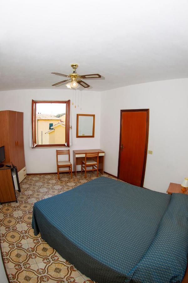 מרצ'יאנה מרינה Hotel Anselmi מראה חיצוני תמונה